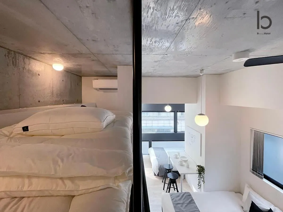 Bhotel Nekoyard - Modern Loft Studio Near Peace Park & City Center 広島市 0*,  日本