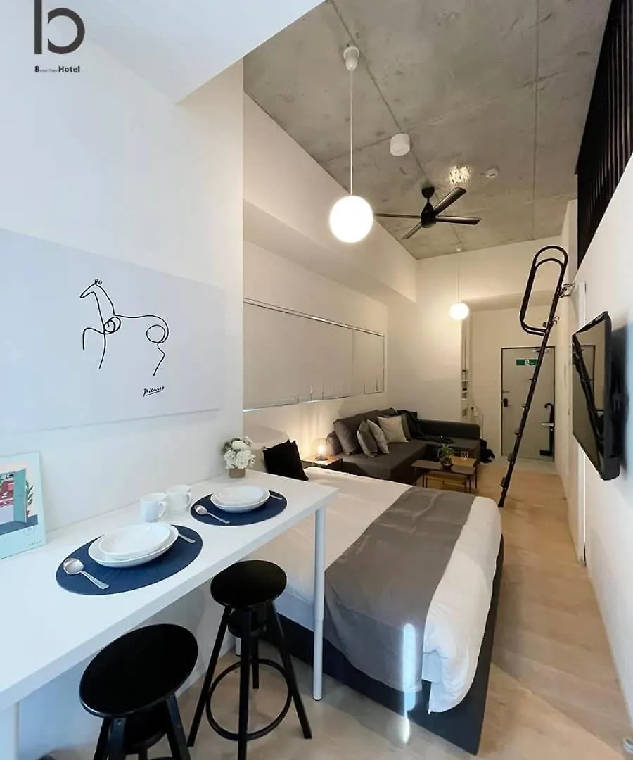 Bhotel Nekoyard - Modern Loft Studio Near Peace Park & City Center 히로시마 아파트